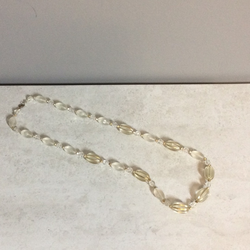 Gold striped bead necklace